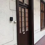 Tempo Courtyard アパート *